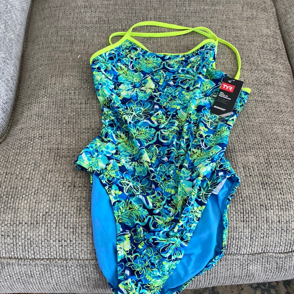 TYR training suit